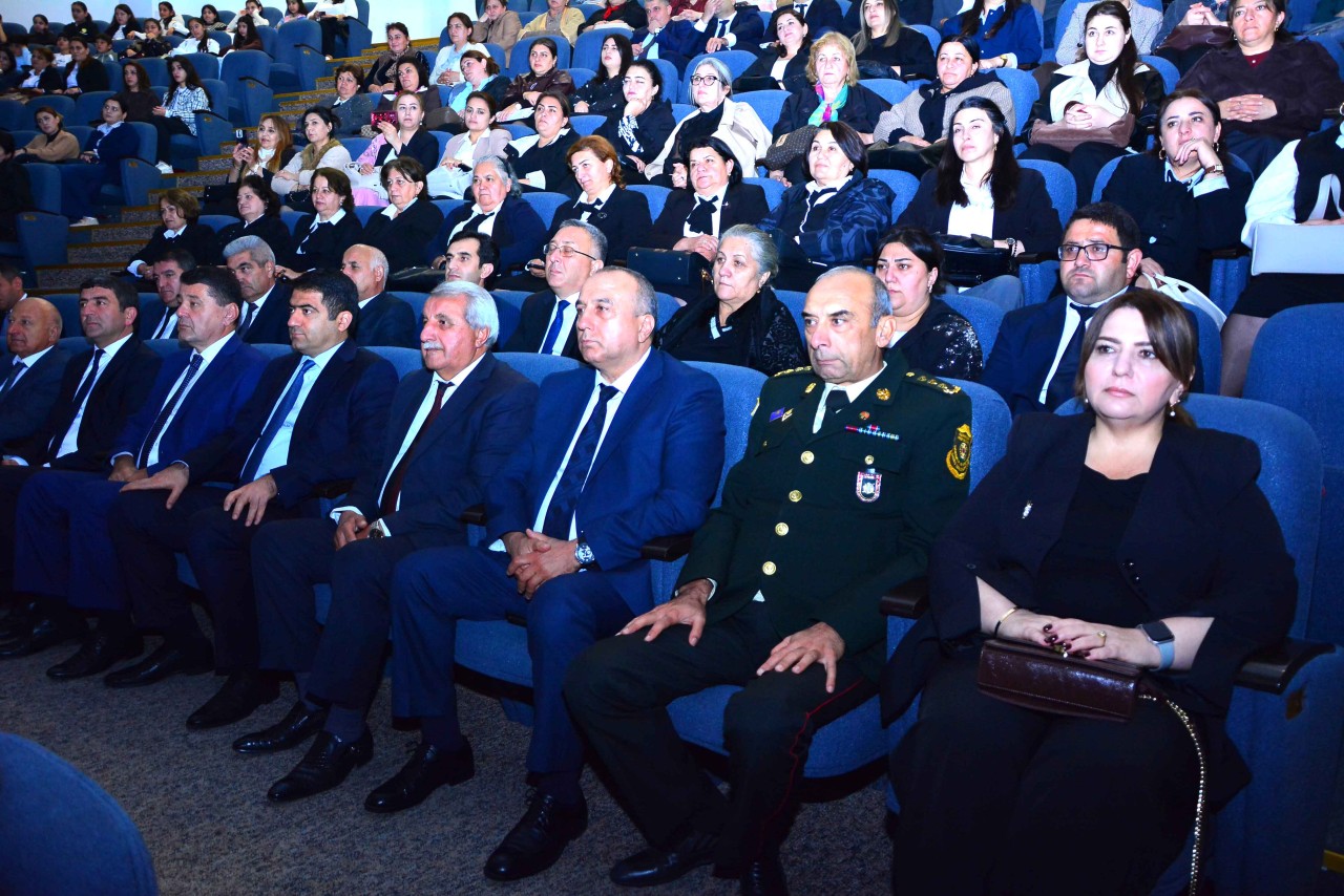 Ağstafada Zəfər Gününə həsr olunmuş “Gülüstan” tamaşası nümayiş etdirilib - FOTOLAR